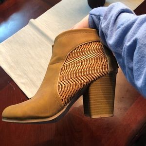 Camel booties size 9